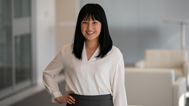 Female Summer Associate in Weil Office